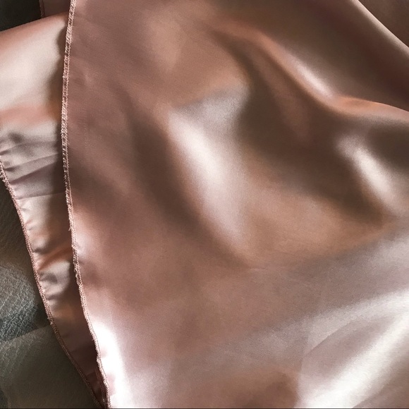 Pink tulle skirt - Picture 3 of 3